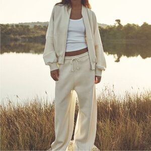 Cozy Wide-Leg Drawstring Sweatsuit - Cream